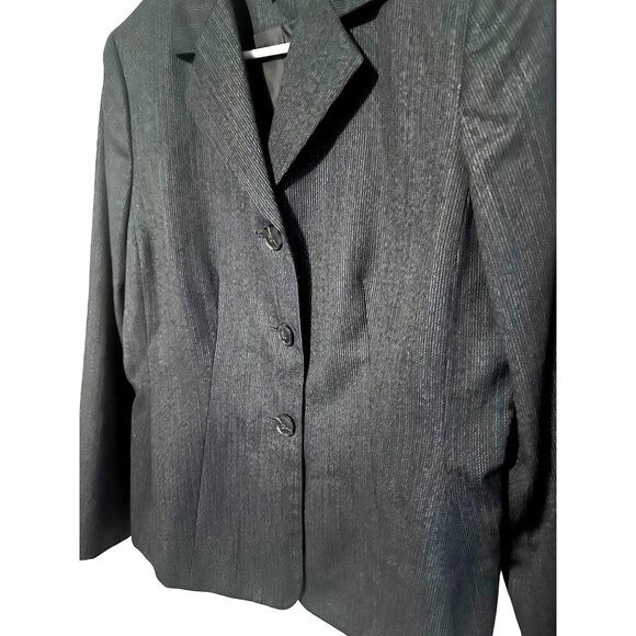 Evan-Picone gray stripes blazer size 8P - Picture 5 of 6